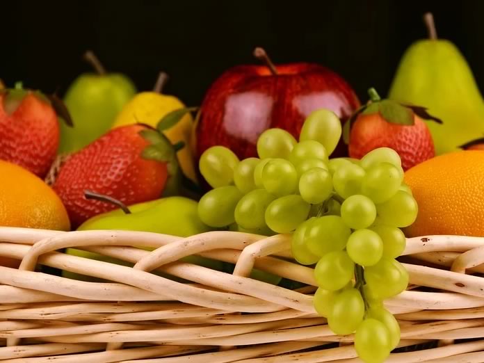 Colesterolo Alto: Frutta da evitare o mangiare con moderazione